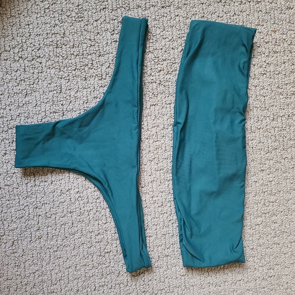 AMA Strapless Bikini Set - Picture 3 of 4